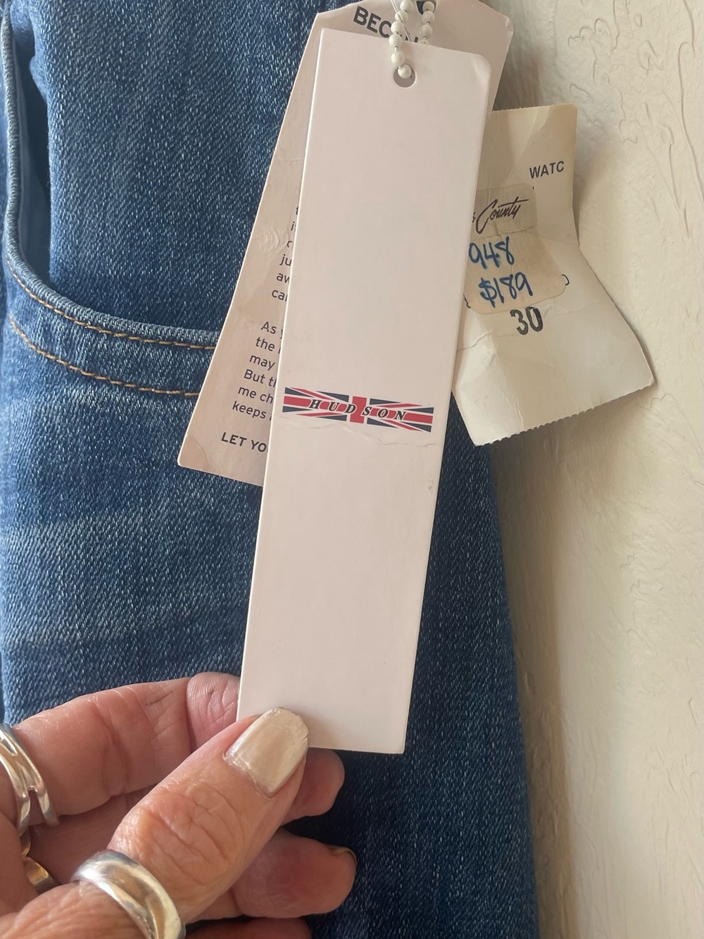 HUDSON Jeans NWT! 189$ midrise*signature bootcut*Tag 30 measured 32x34 - Picture 4 of 13